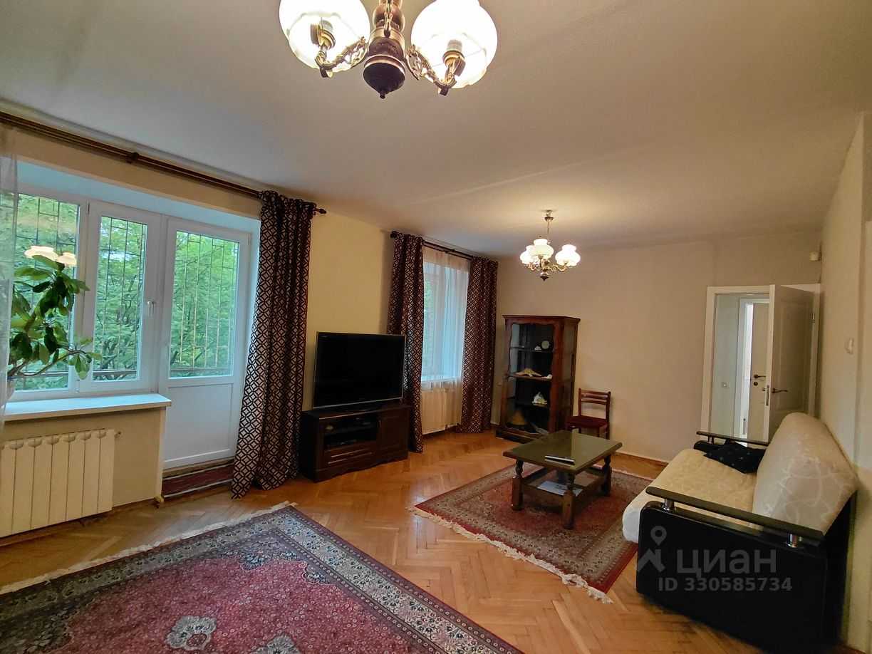 4-комнатная квартира, 111 м²