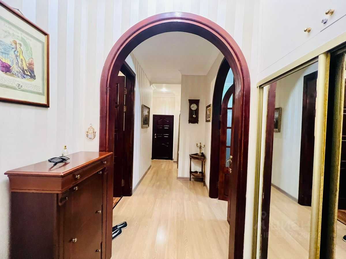 2-комнатная квартира, 83 м² — фотография 2