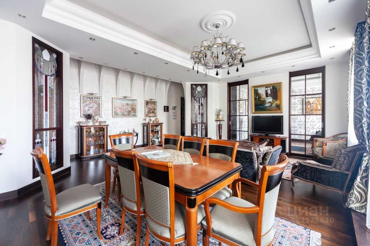 4-комнатная квартира, 140 м² — фотография 3