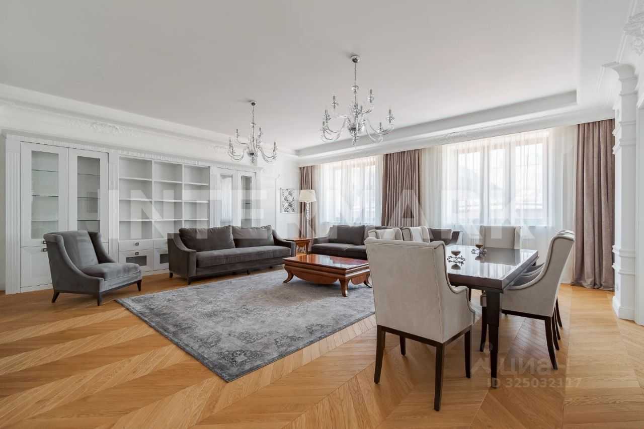 4-комнатная квартира, 250 м² — фотография 2