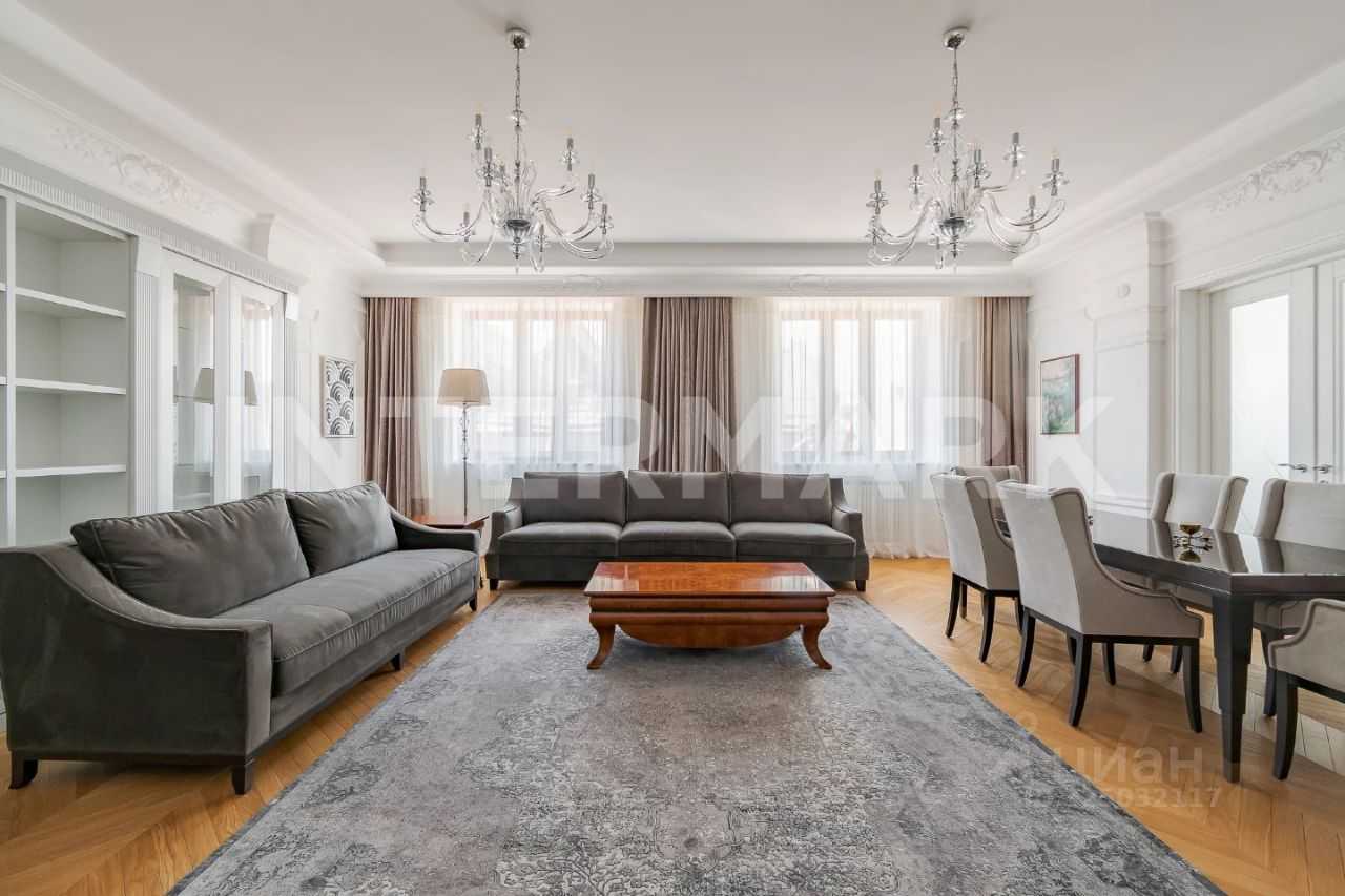 4-комнатная квартира, 250 м²