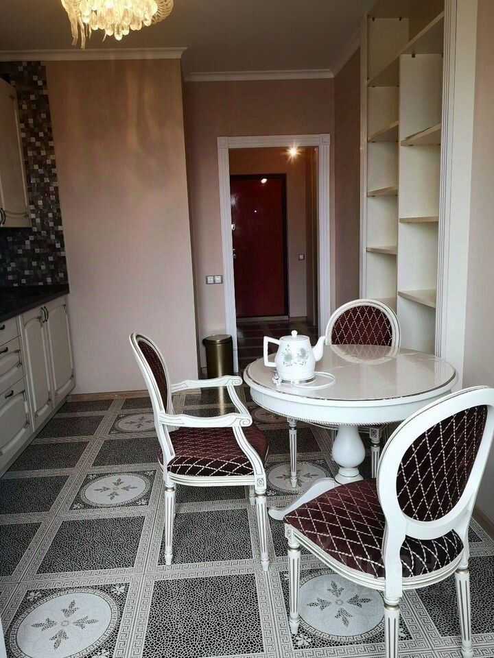 1-комнатная квартира, 42 м² — фотография 2