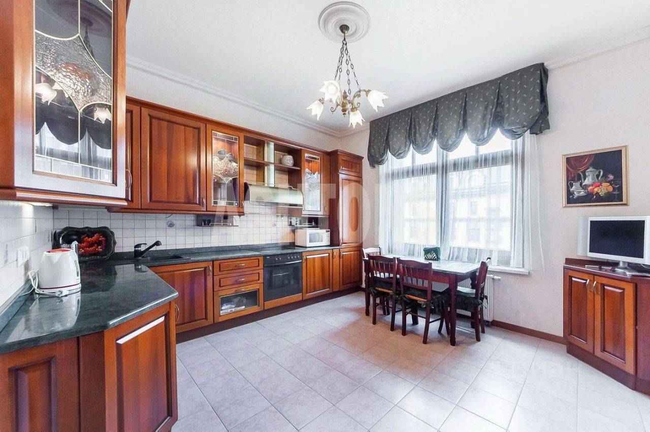 3-комнатная квартира, 150 м²
