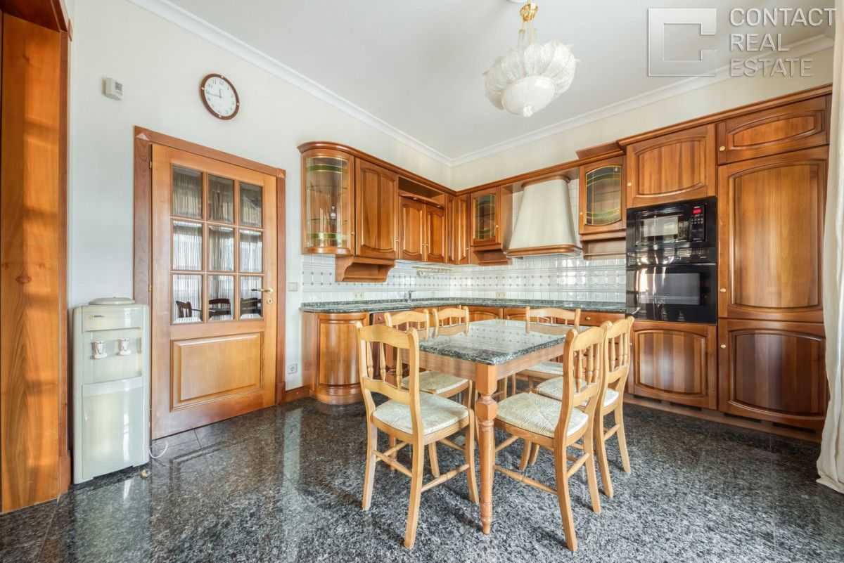 4-комнатная квартира, 250 м² — фотография 3