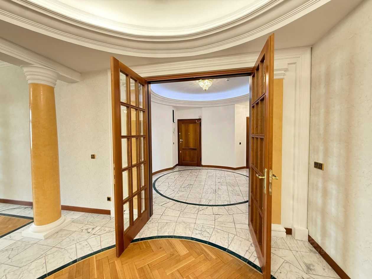 4-комнатная квартира, 173,9 м² — фотография 3