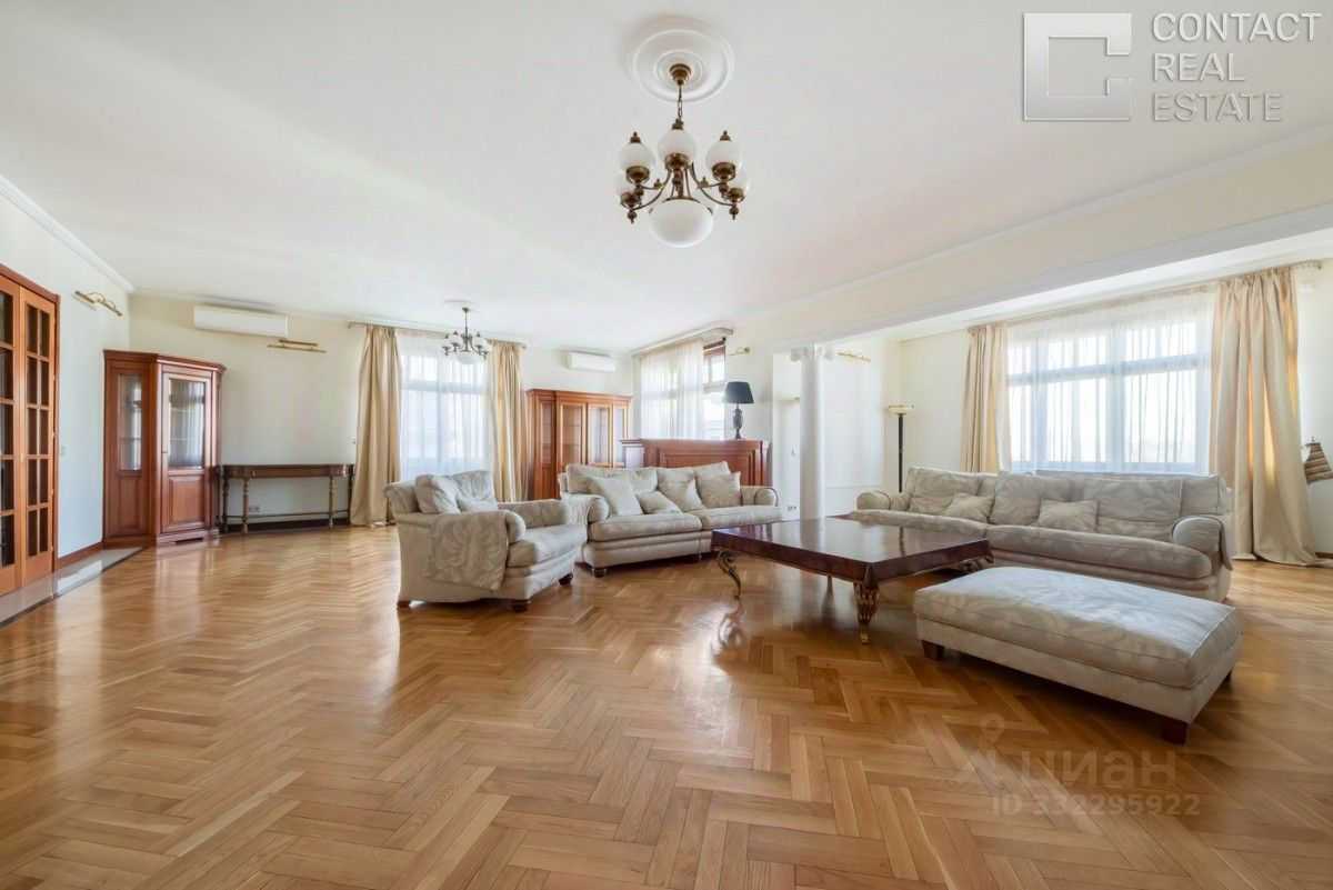 4-комнатная квартира, 250 м²
