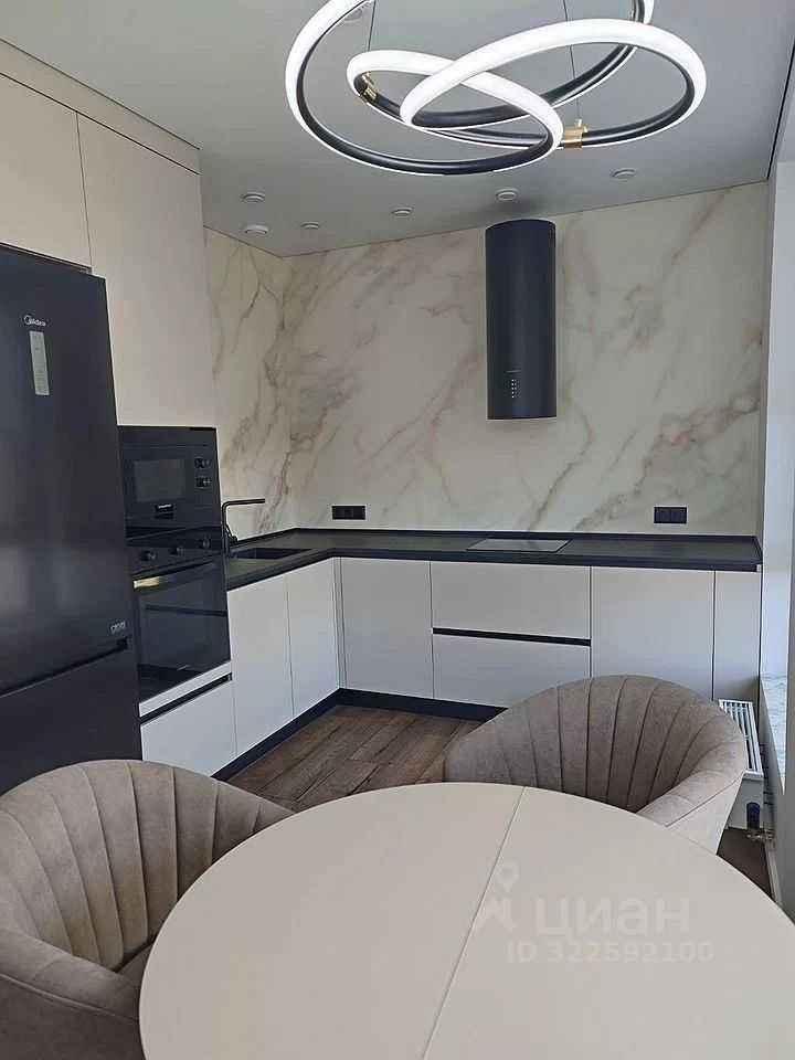 2-комнатная квартира, 55 м² — фотография 3