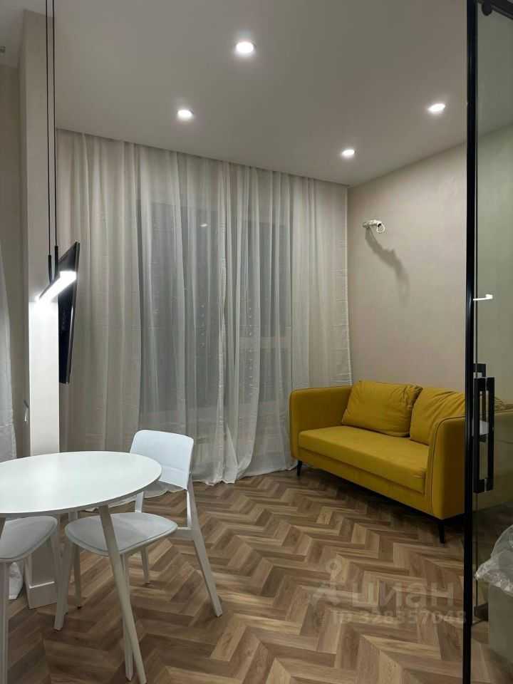 1-комнатная квартира, 35 м² — фотография 2