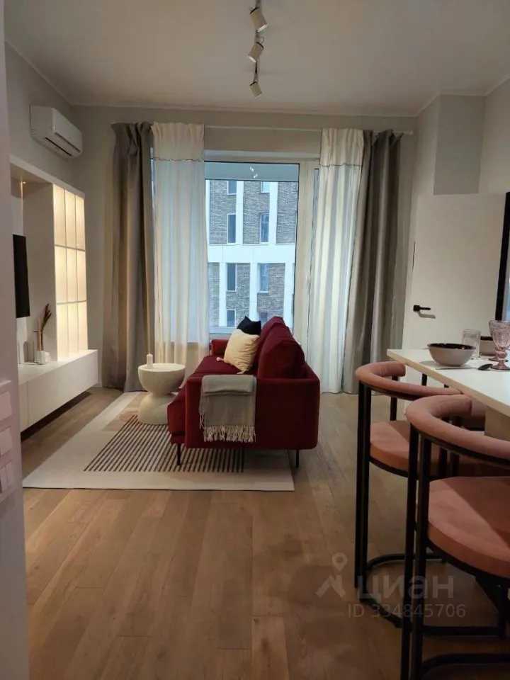1-комнатная квартира, 42 м² — фотография 2