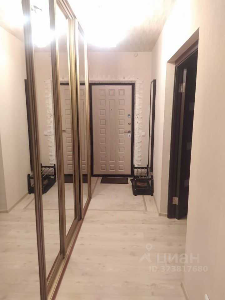 2-комнатная квартира, 64 м² — фотография 3