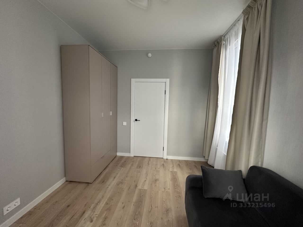 4-комнатная квартира, 62,4 м² — фотография 2