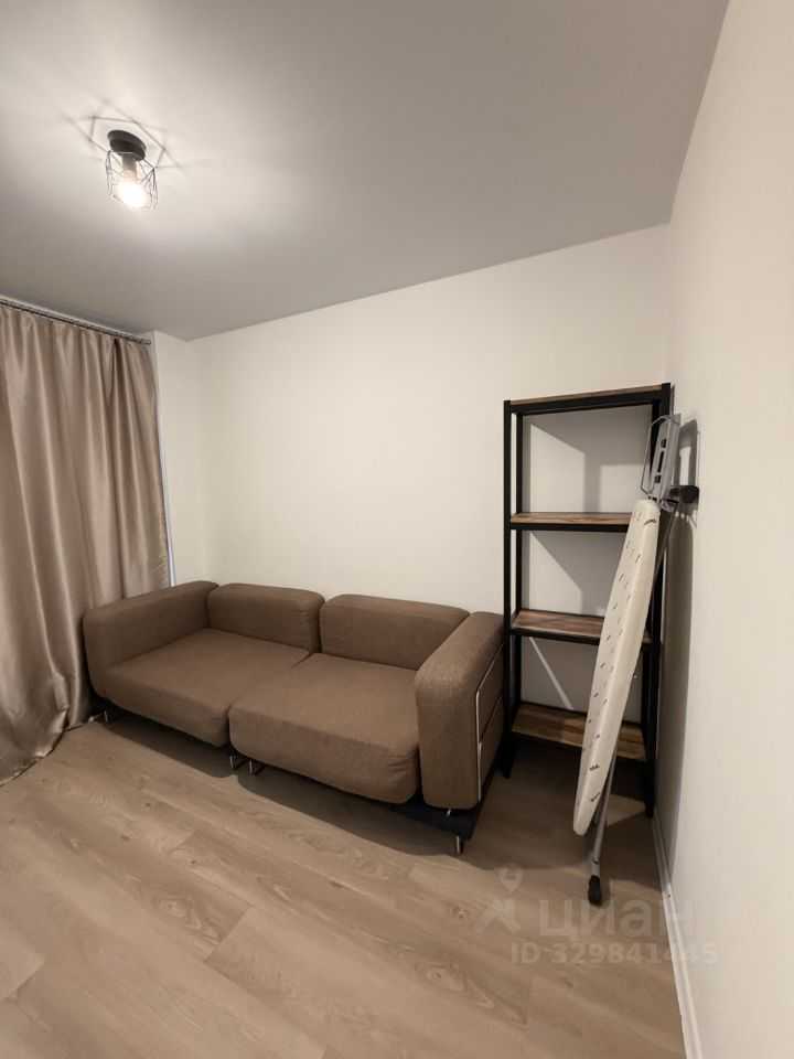 4-комнатная квартира, 77 м² — фотография 3
