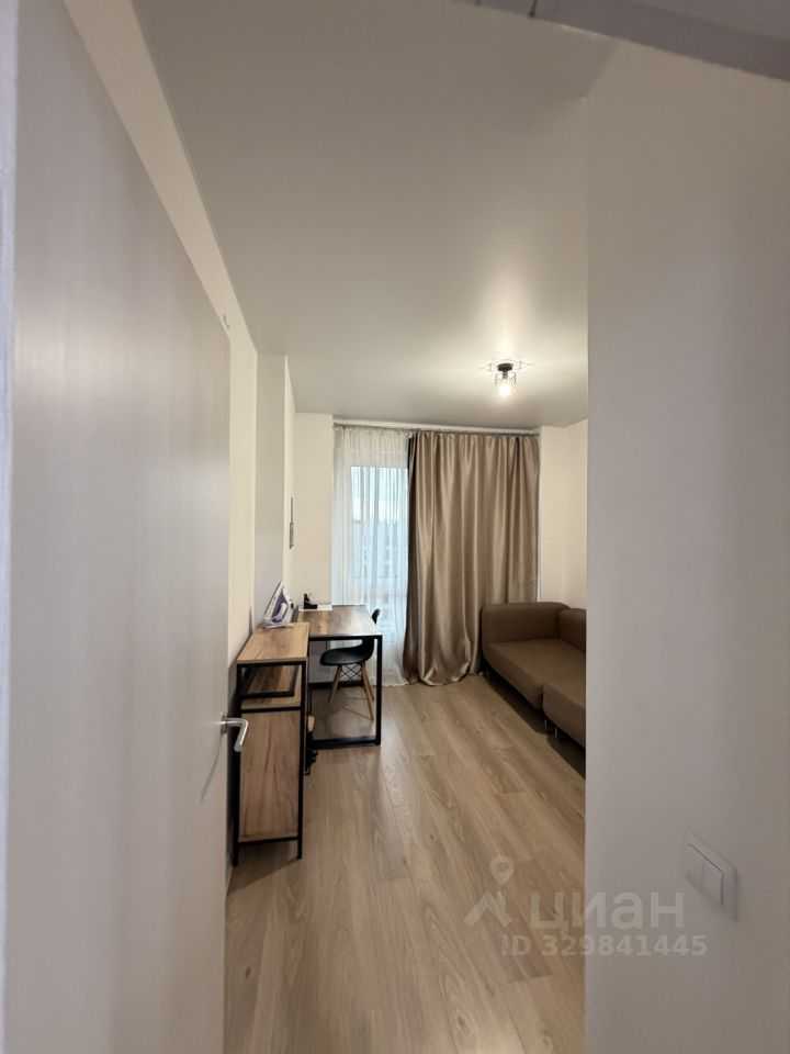 4-комнатная квартира, 77 м² — фотография 2