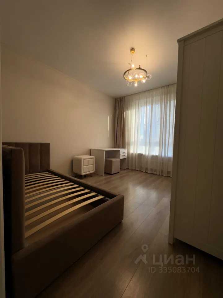 2-комнатная квартира, 67 м² — фотография 3