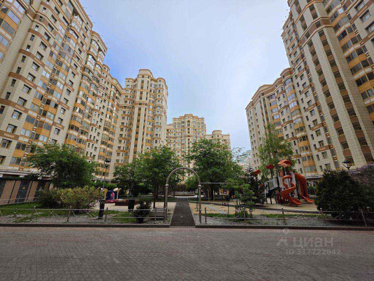 2-комнатная квартира, 90 м² — фотография 2