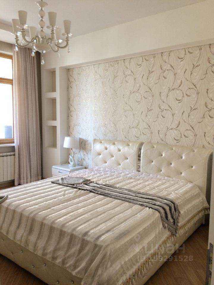 4-комнатная квартира, 140 м² — фотография 3