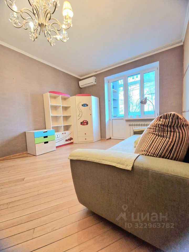 2-комнатная квартира, 57 м² — фотография 2