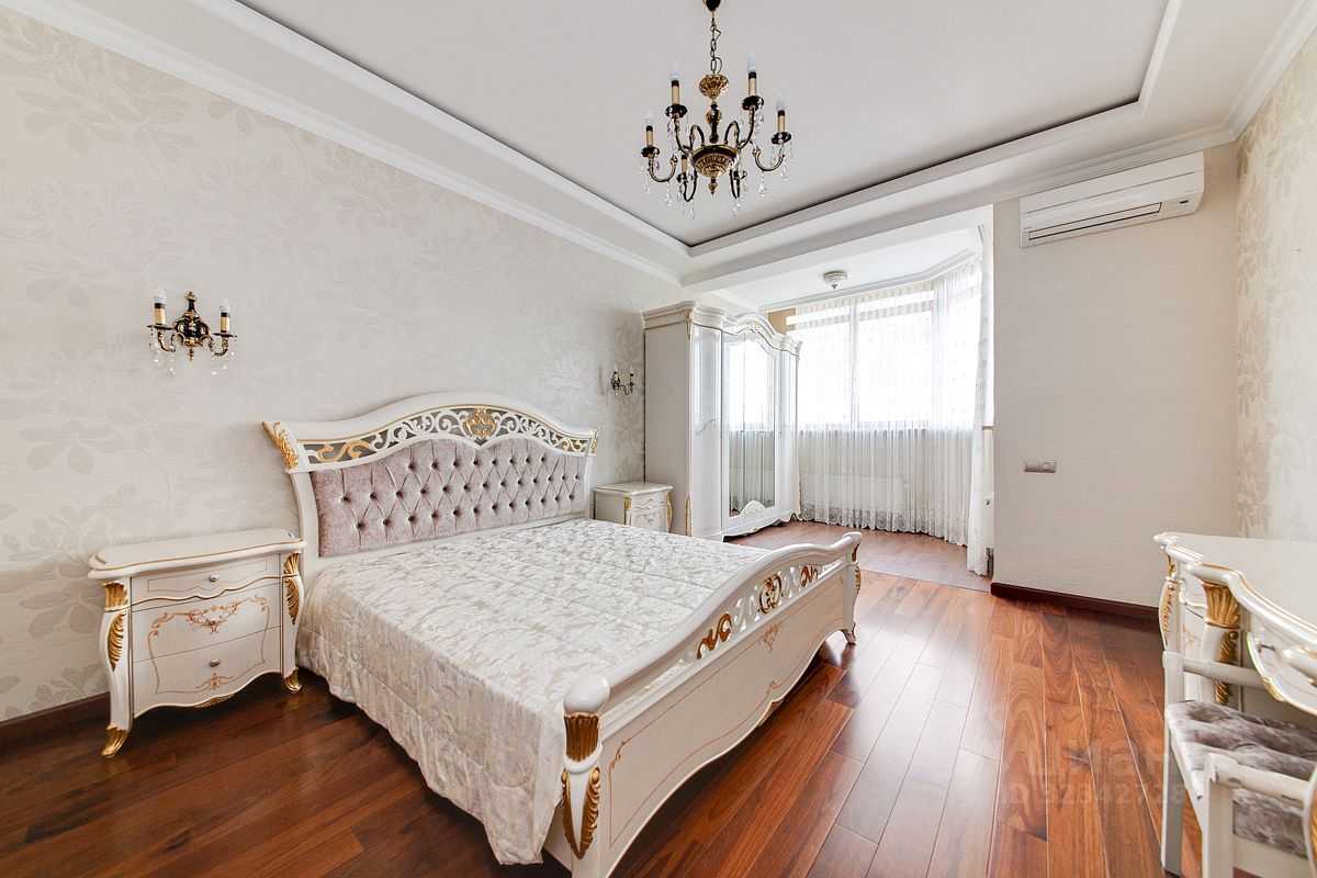 4-комнатная квартира, 140 м²