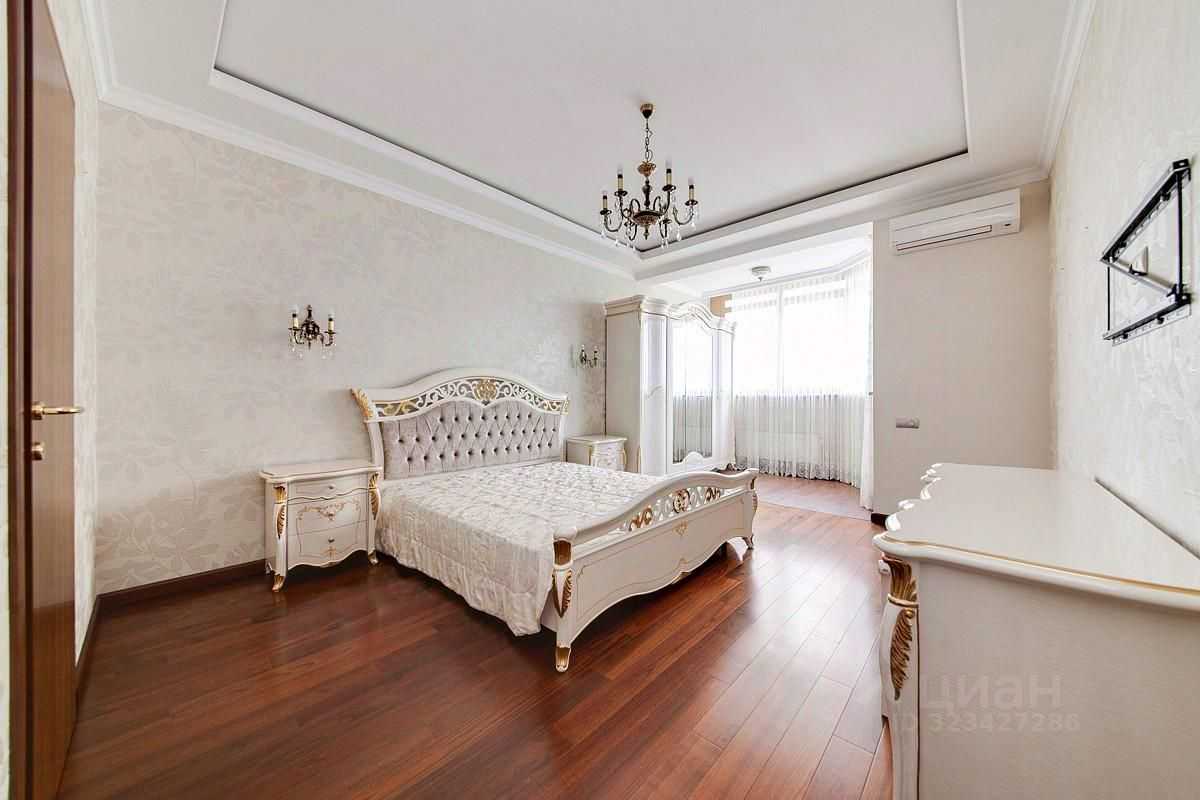 4-комнатная квартира, 140 м² — фотография 2