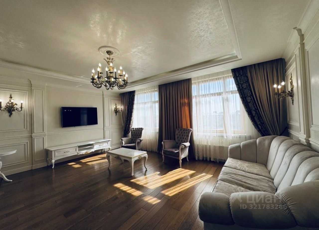 4-комнатная квартира, 185 м² — фотография 2