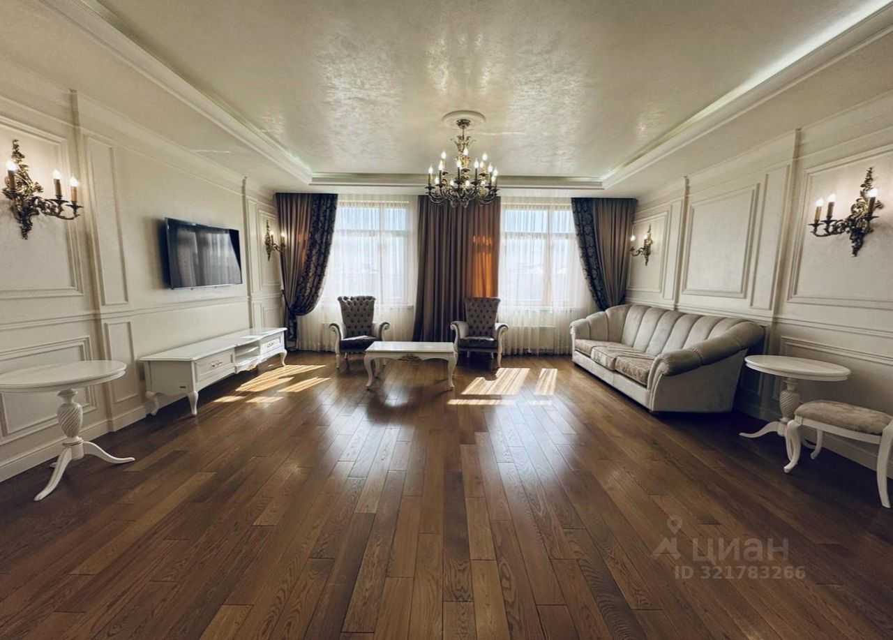 4-комнатная квартира, 185 м²