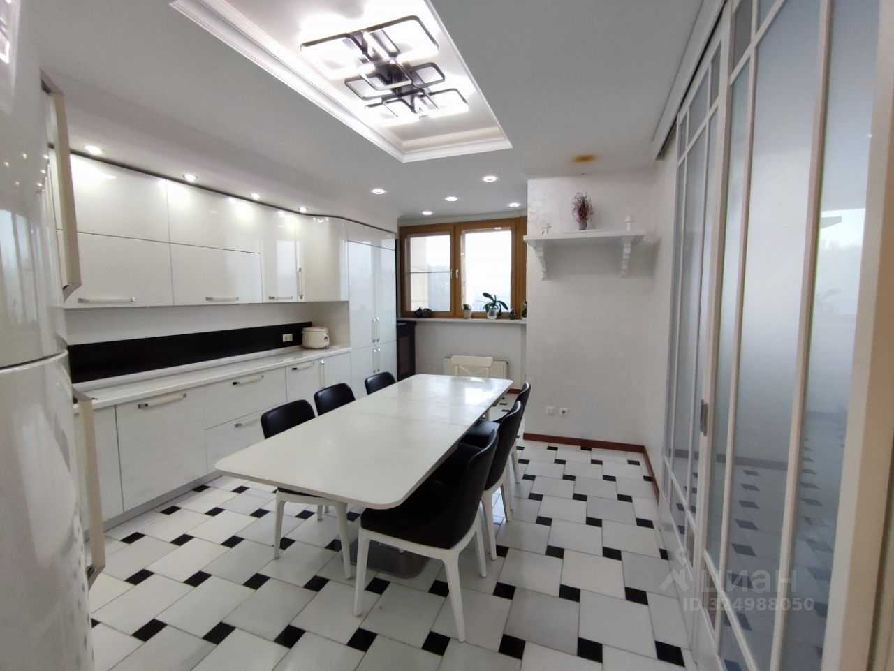 4-комнатная квартира, 151 м² — фотография 2