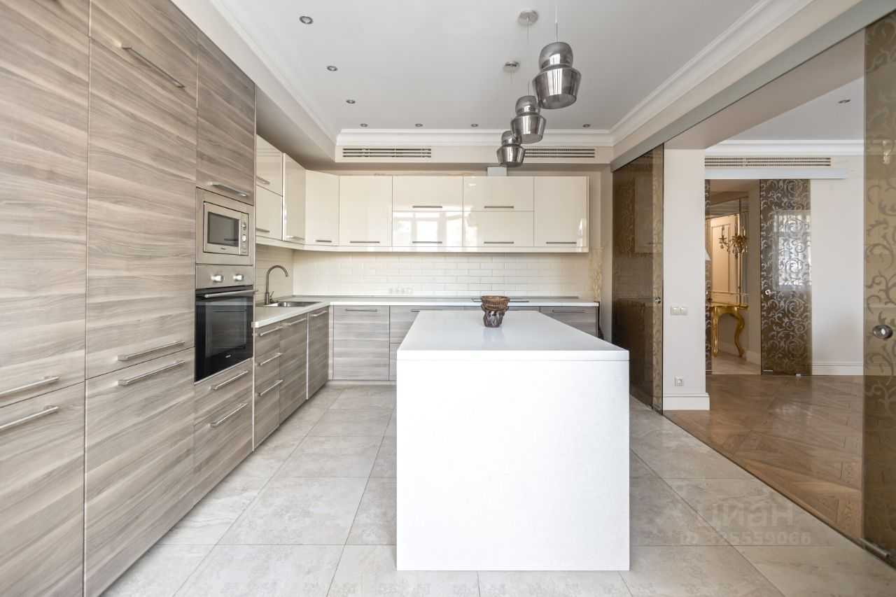 4-комнатная квартира, 160 м² — фотография 3