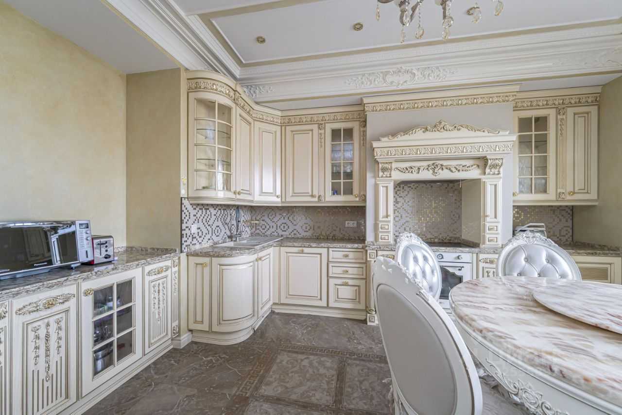 4-комнатная квартира, 160 м² — фотография 2