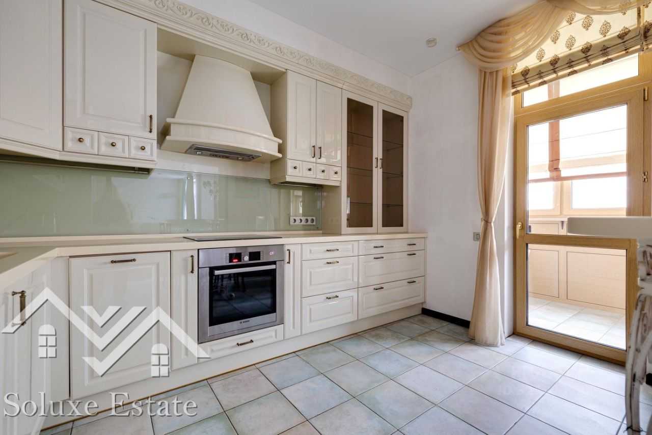 4-комнатная квартира, 150 м² — фотография 2