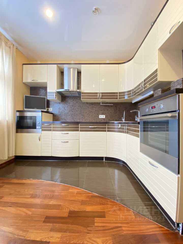 3-комнатная квартира, 80 м² — фотография 2