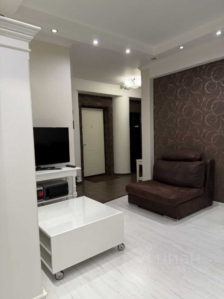 2-комнатная квартира, 72 м² — фотография 2