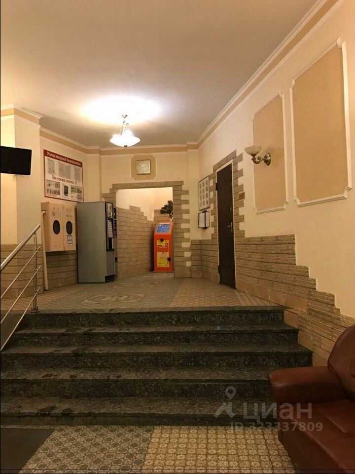 2-комнатная квартира, 66 м² — фотография 2