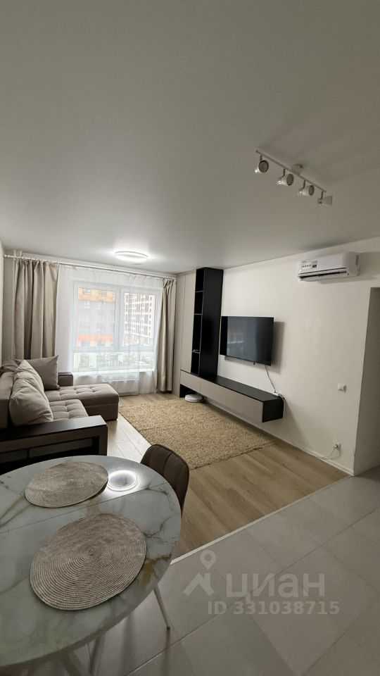 2-комнатная квартира, 54 м² — фотография 2