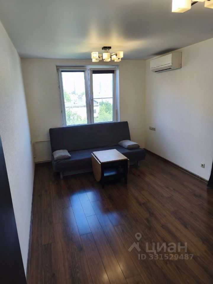 1-комнатная квартира, 37,1 м² — фотография 2