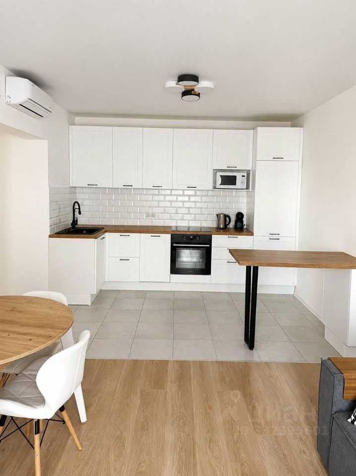 2-комнатная квартира, 55 м² — фотография 2