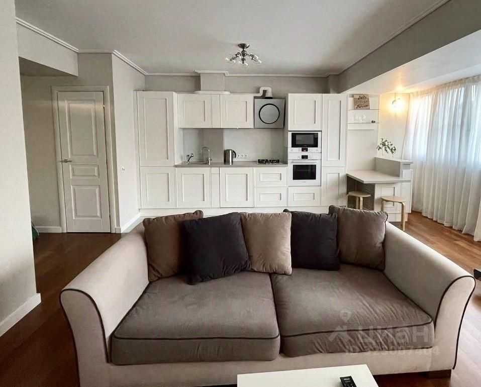 2-комнатная квартира, 68 м² — фотография 2