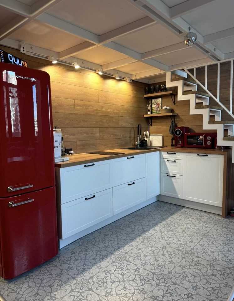 4-комнатная квартира, 110 м² — фотография 2