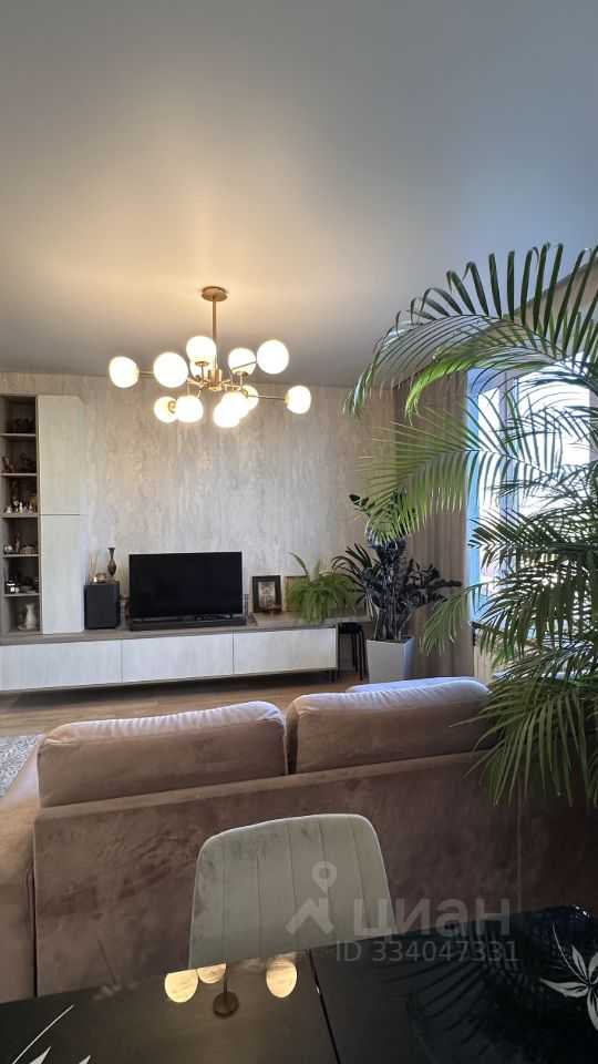 4-комнатная квартира, 105 м² — фотография 3