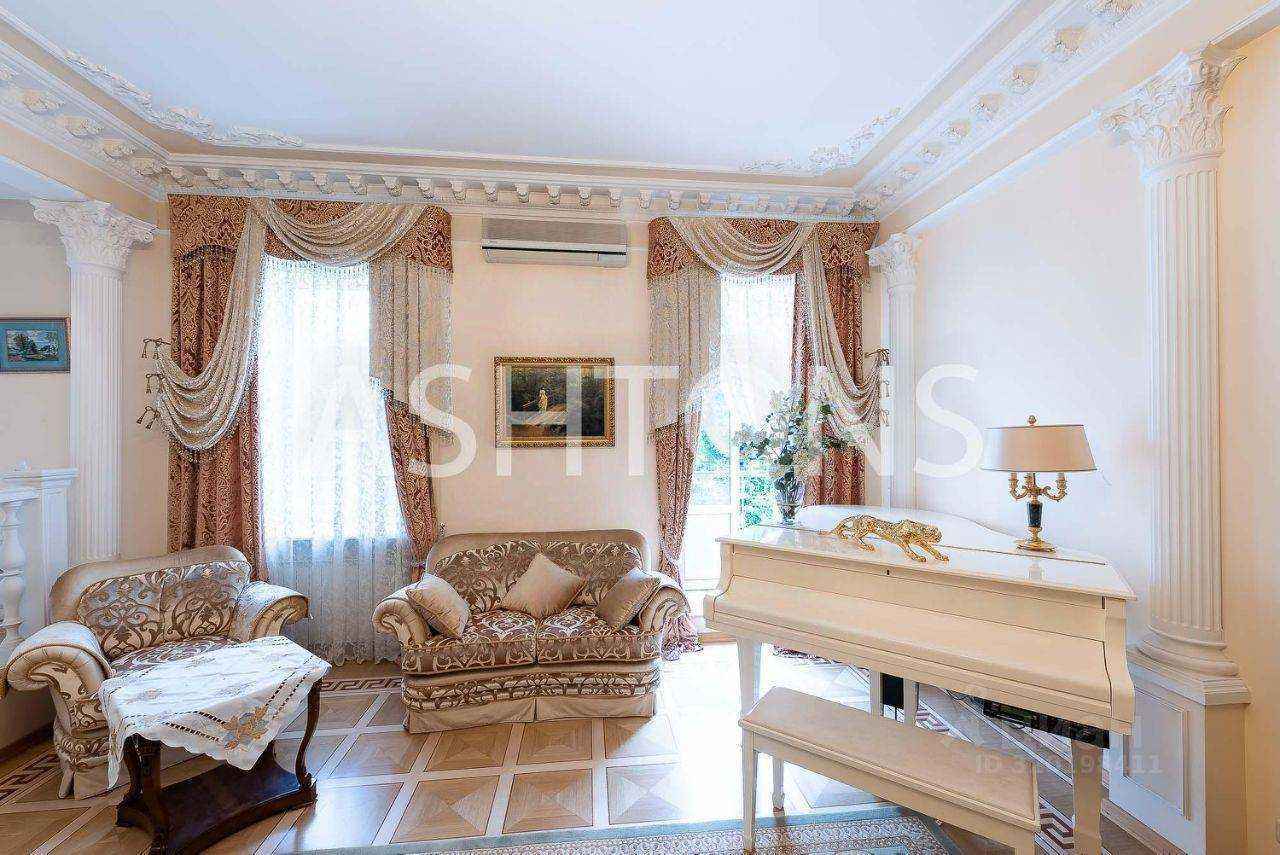 4-комнатная квартира, 140 м² — фотография 2