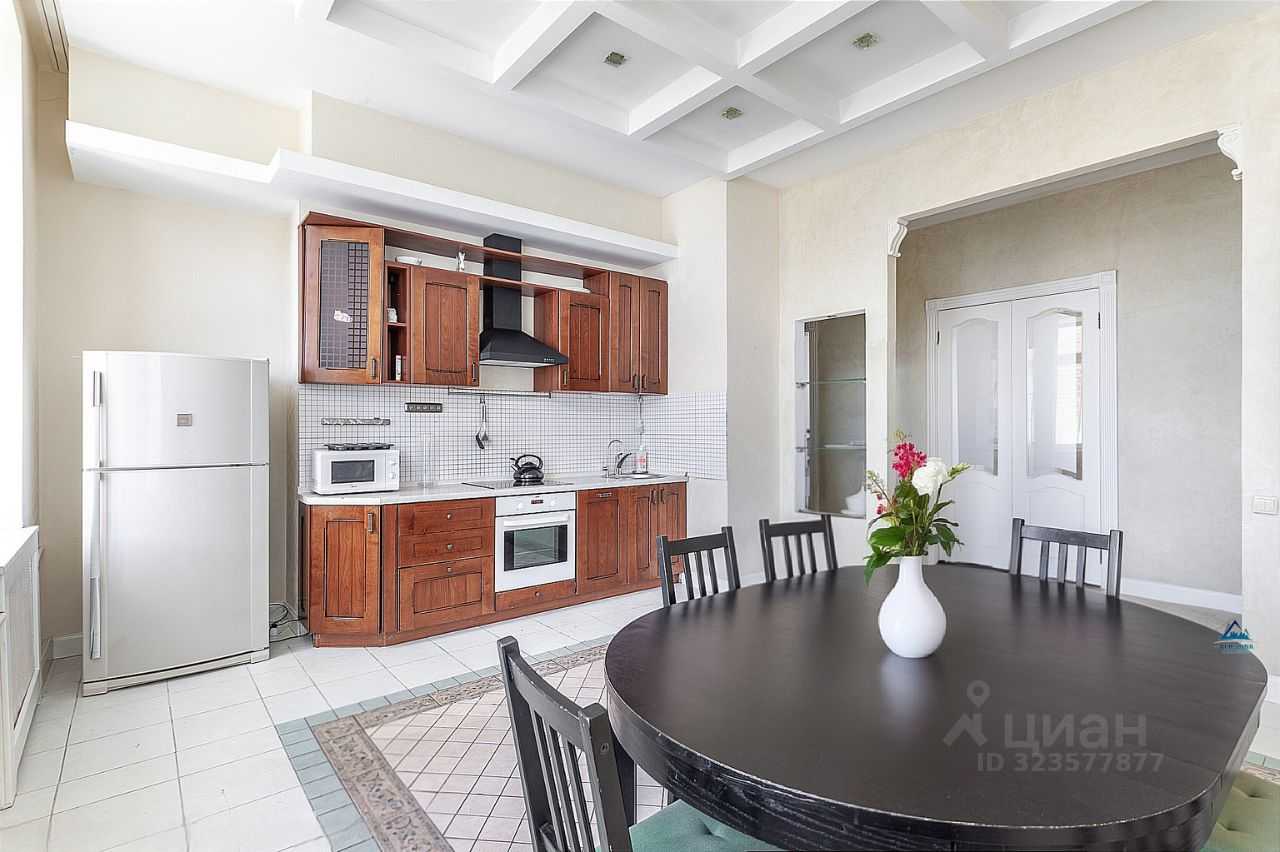 4-комнатная квартира, 130 м² — фотография 2