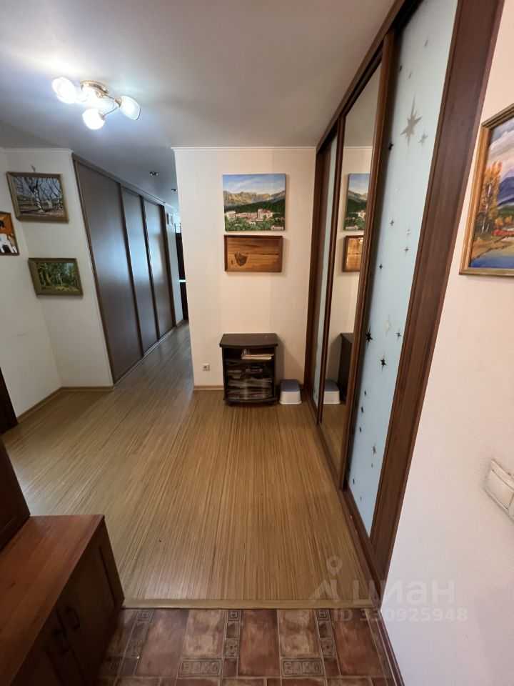 2-комнатная квартира, 82 м² — фотография 3