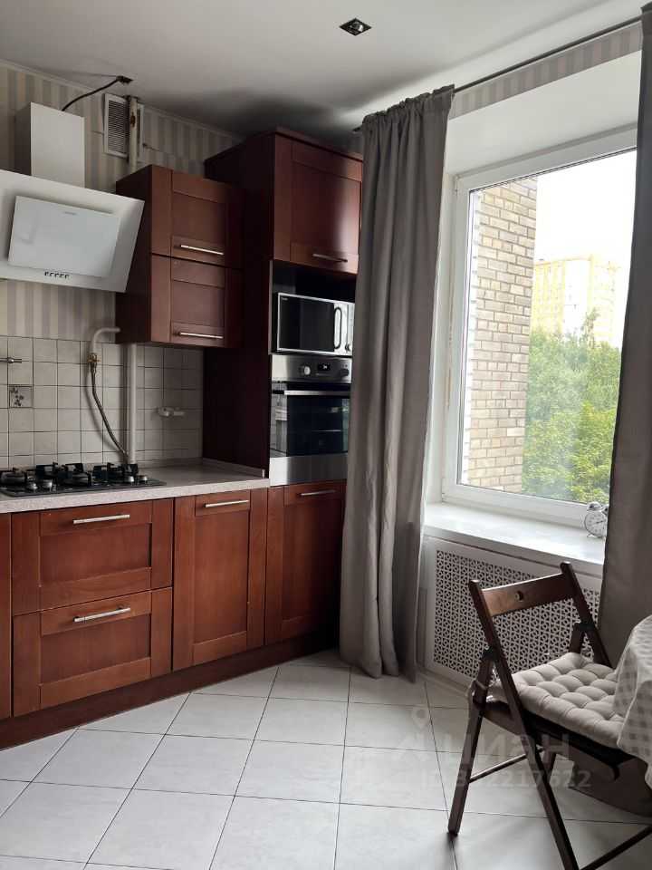 1-комнатная квартира, 52 м² — фотография 2