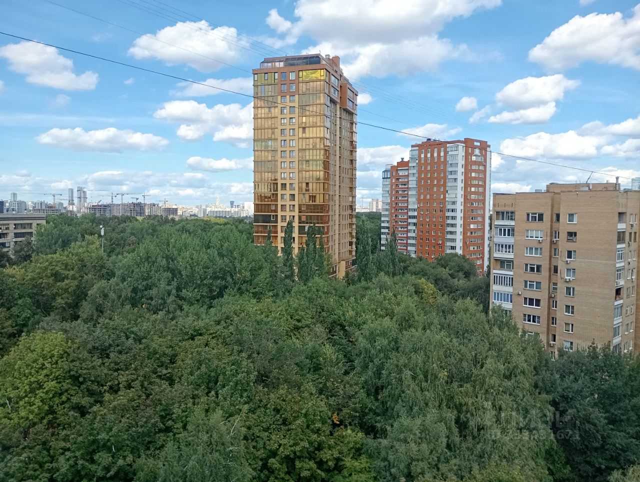 1-комнатная квартира, 50,4 м² — фотография 2