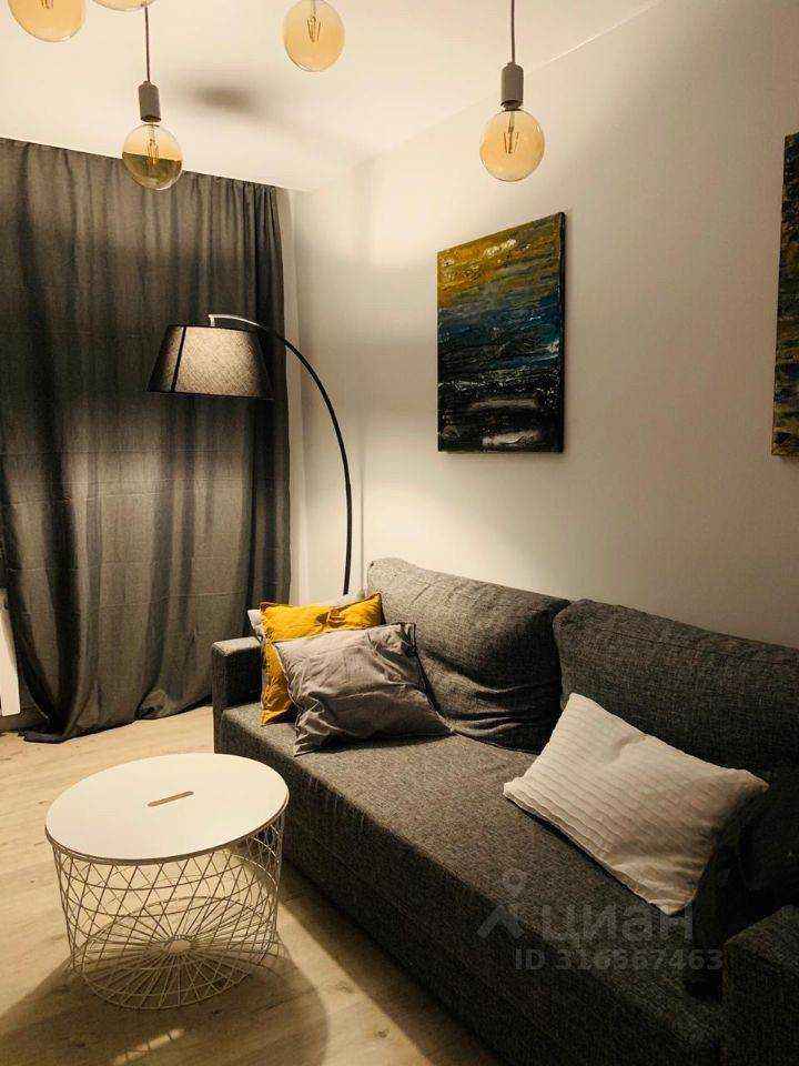 2-комнатная квартира, 60 м² — фотография 2