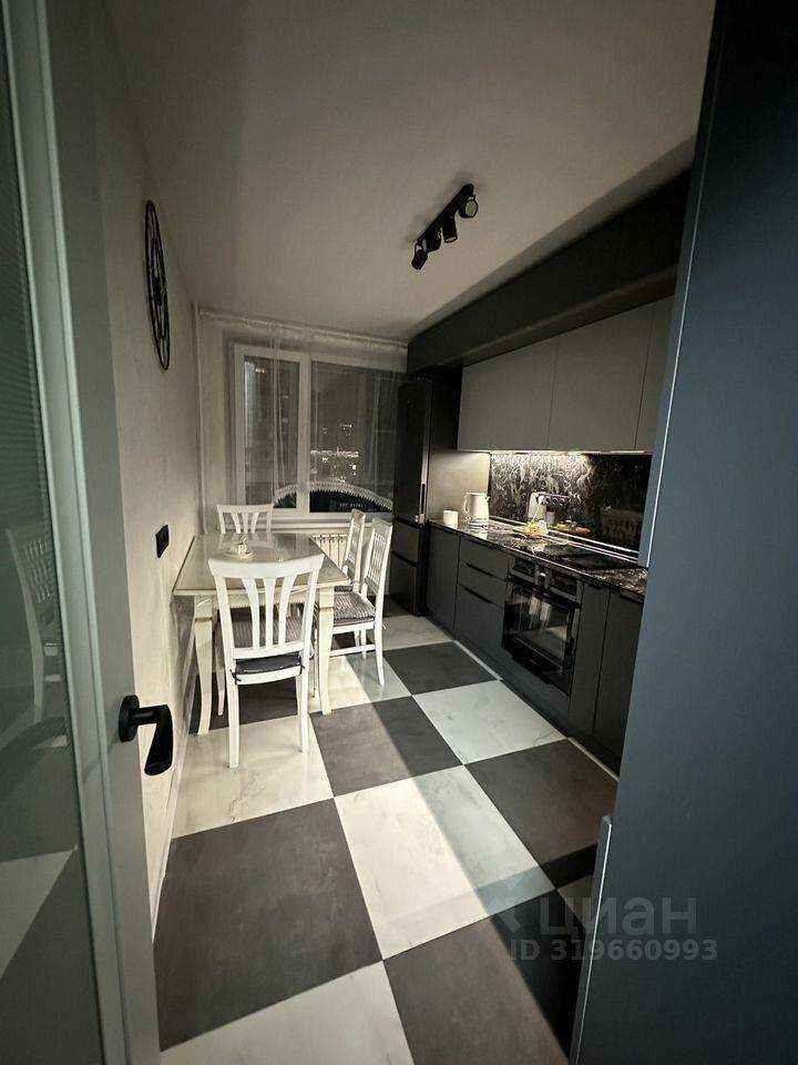 1-комнатная квартира, 42 м² — фотография 2