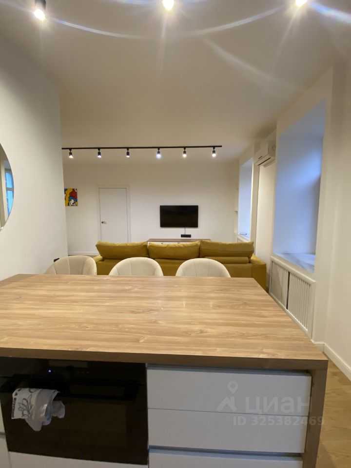 1-комнатная квартира, 63,8 м² — фотография 2