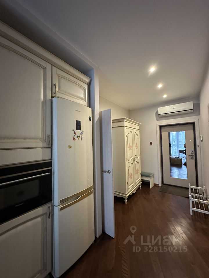 1-комнатная квартира, 56,4 м² — фотография 2
