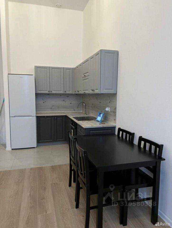 1-комнатная квартира, 42 м² — фотография 2