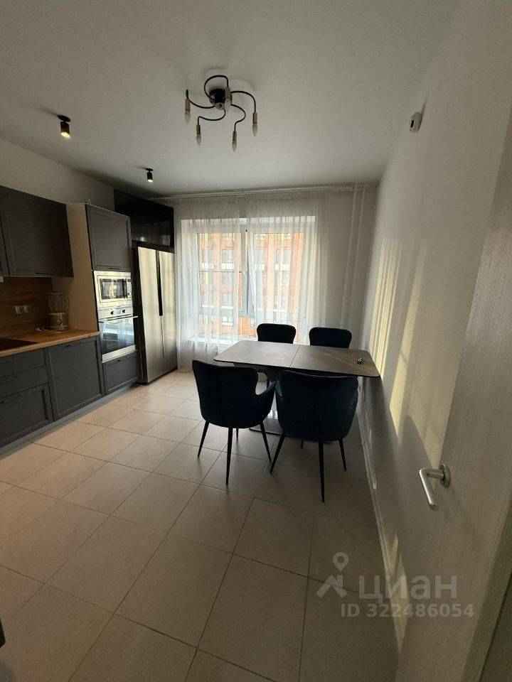 2-комнатная квартира, 65 м² — фотография 3
