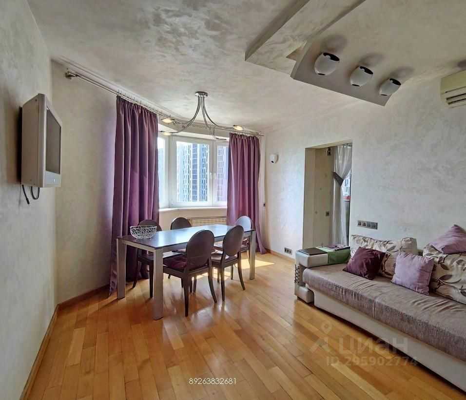 5-комнатная квартира, 130 м²